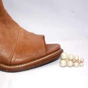 Tronchetti Camel in pelle con plateau e tacco 9 di A.S. 98