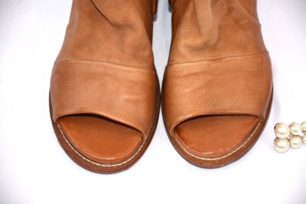 Tronchetti Camel in pelle con plateau e tacco 9 di A.S. 98 - immagine 7