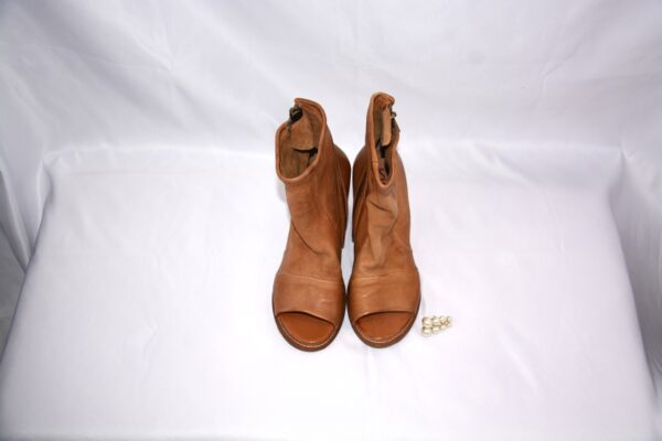 Tronchetti Camel in pelle con plateau e tacco 9 di A.S. 98 - immagine 6