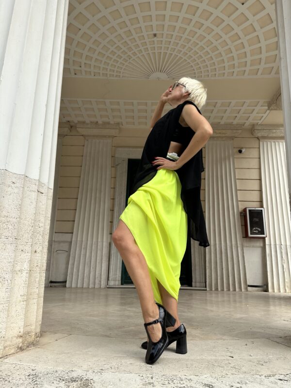 Raffaella in vernice con tacco 70. - immagine 6