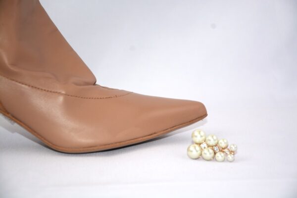 Brigitte stivaletti beige in pelle con tacco 7 - immagine 11