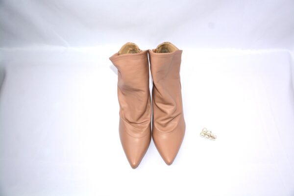 Brigitte stivaletti beige in pelle con tacco 7 - immagine 6