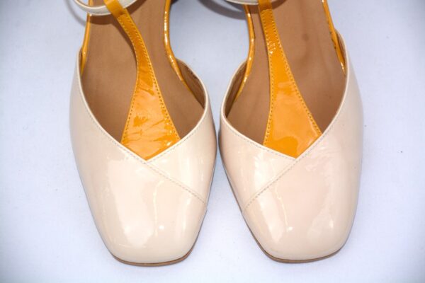 Capri slingback da donna  in vernice beige in pelle tacco 65 - immagine 7
