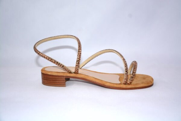 Caraibi sandali flat in camoscio con strass tabacco tacco 2 - immagine 2