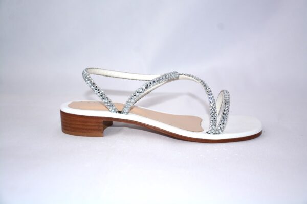 Caraibi sandali flat bianchi in pelle con strass tacco 2 - immagine 2