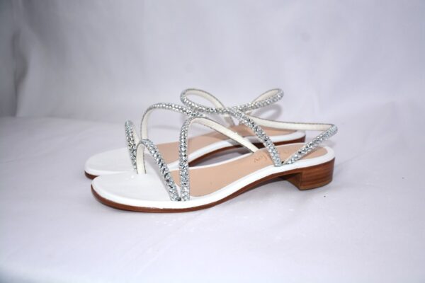 Caraibi sandali flat bianchi in pelle con strass tacco 2