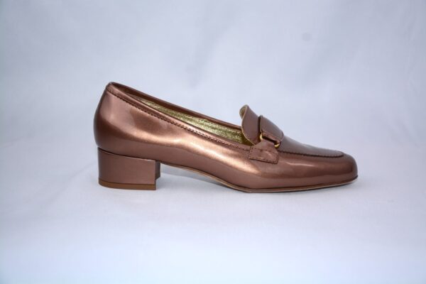 Minerva mocassini da donna in pelle in vernice beige tacco 35 - immagine 5