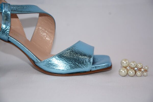 Orchidea sandalo blu metalizzato in pelle con tacco 7 - immagine 8