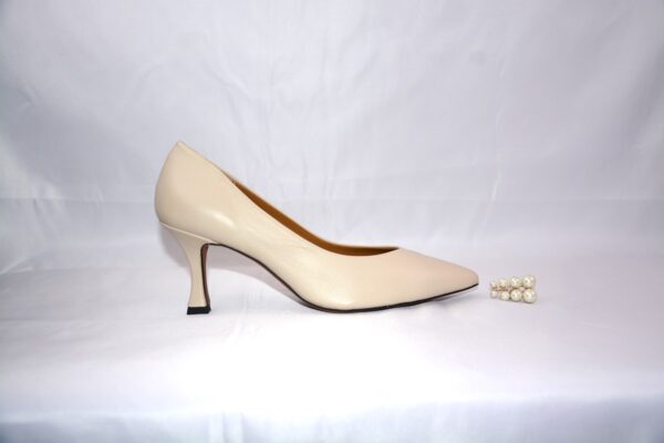 Decolleté beige tacco 70