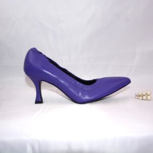Cenerentola dècolletè Viola in pelle  con tacco 7