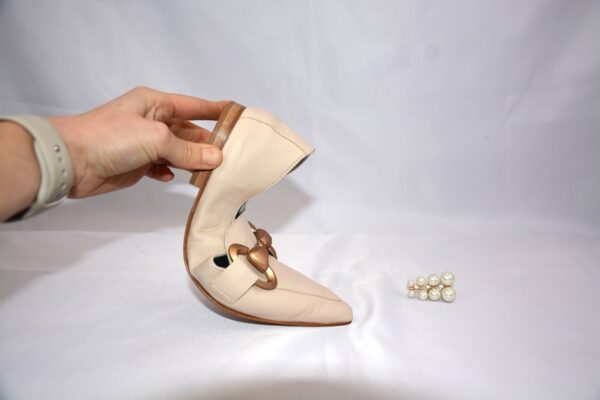 Cherie mocassini a punta in pelle beige - Poesie Veneziane - immagine 3
