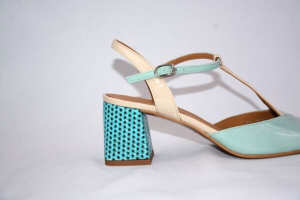 Capri Sky slingback da donna  in vernice azzurra e tacco 65 - immagine 6
