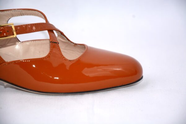 Lulù dècolletè donna in vernice arancione con cinturini charleston e tacco 35 - immagine 6