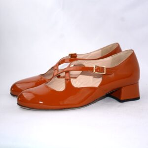 Lulù dècolletè donna in vernice arancione con cinturini charleston e tacco 35