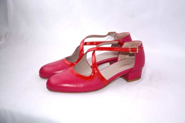 Lulù dècolletè aperte donna in pelle fucsia con cinturini charleston e tacco 35 - immagine 3