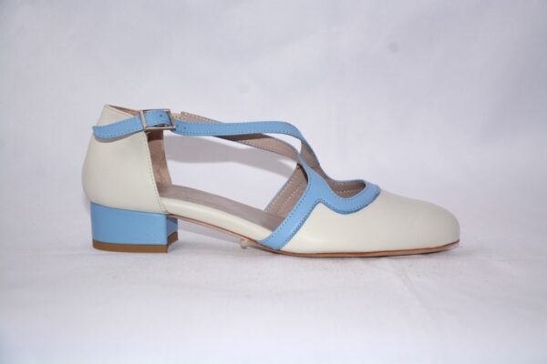 Lulù dècolletè aperte donna in pelle azzurra  con cinturini charleston tacco 35 - immagine 4