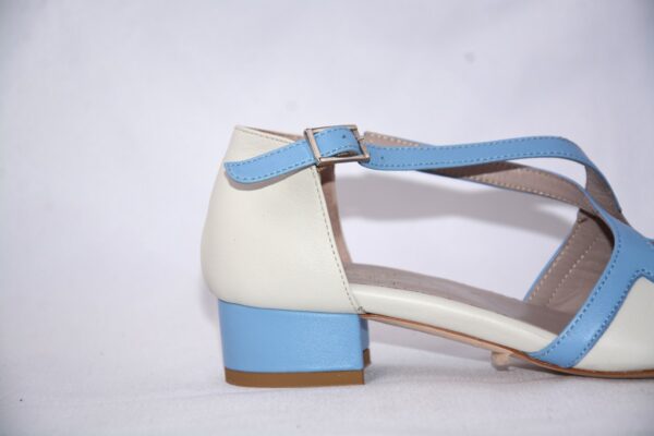 Lulù dècolletè aperte donna in pelle azzurra  con cinturini charleston tacco 35 - immagine 7