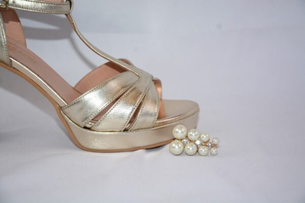 Charlotte sandali oro con plateau tacco 9 - immagine 4