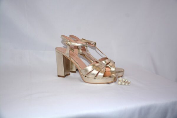 Charlotte sandali oro con plateau tacco 9 - immagine 8