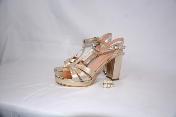 Charlotte sandali oro con plateau tacco 9 - immagine 2