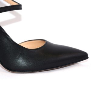 Ginerva slingback nera a punta da donna tacco 9