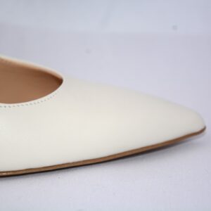 Ofelia slingback a punta da donna  in pelle panna tacco 7