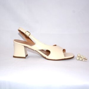 Sakura sandali donna color panna in pelle tacco 5