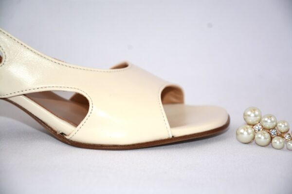 Sakura sandali donna color panna in pelle tacco 5 - immagine 4
