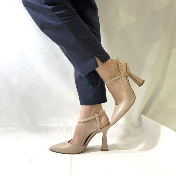 Ginevra slingback a punta da donna in pelle beige tacco 9 - immagine 9