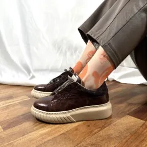 Sneakers marrone in pelle da donna Soffio artigianale